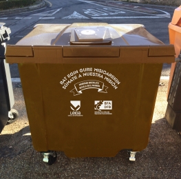 El contenedor marrón como nueva forma de reciclaje - Planta Lola